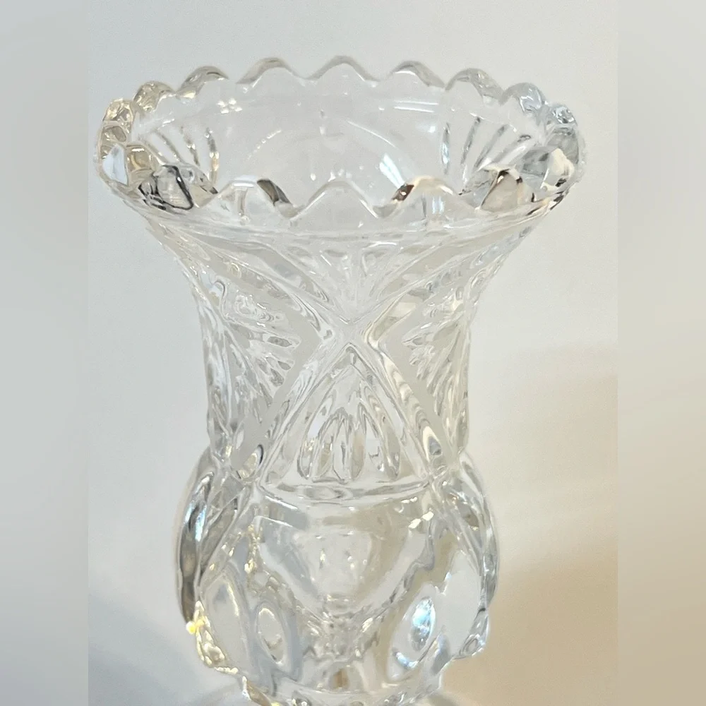 VTG Kristal Zajecar Yugoslavia Lead Crystal Clear Glass Footed Bud Vase 4.2 in